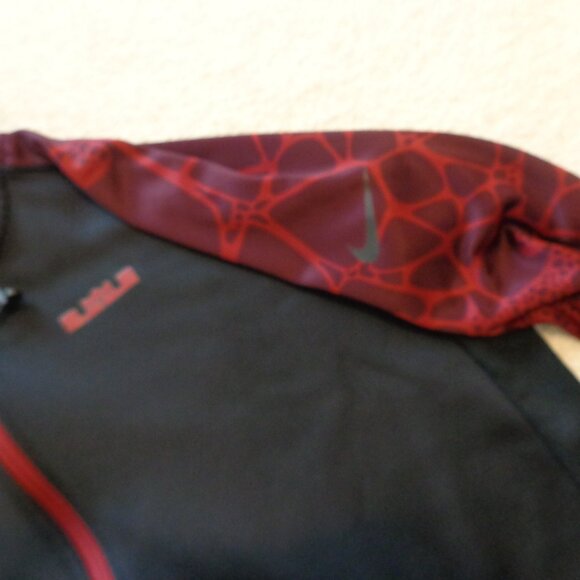 Nike Men's Hoodie Lebron James Full‎ Zip Black Maroon Sweatshirt Therma Fit Sz S - Picture 4 of 12
